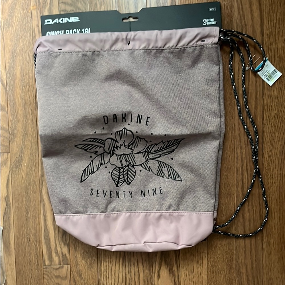 NWT Dakine Mauve and Light Pink Floral Cinch Pack